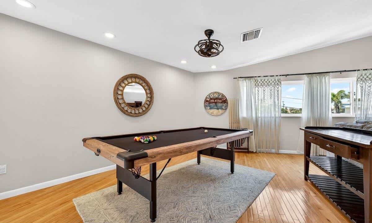 Photo of Bedroom in Redington Beach