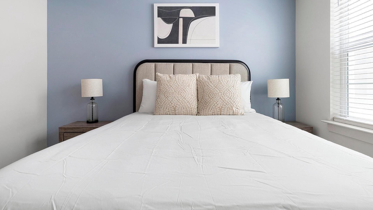 Photo of Bedroom in West 1st Street