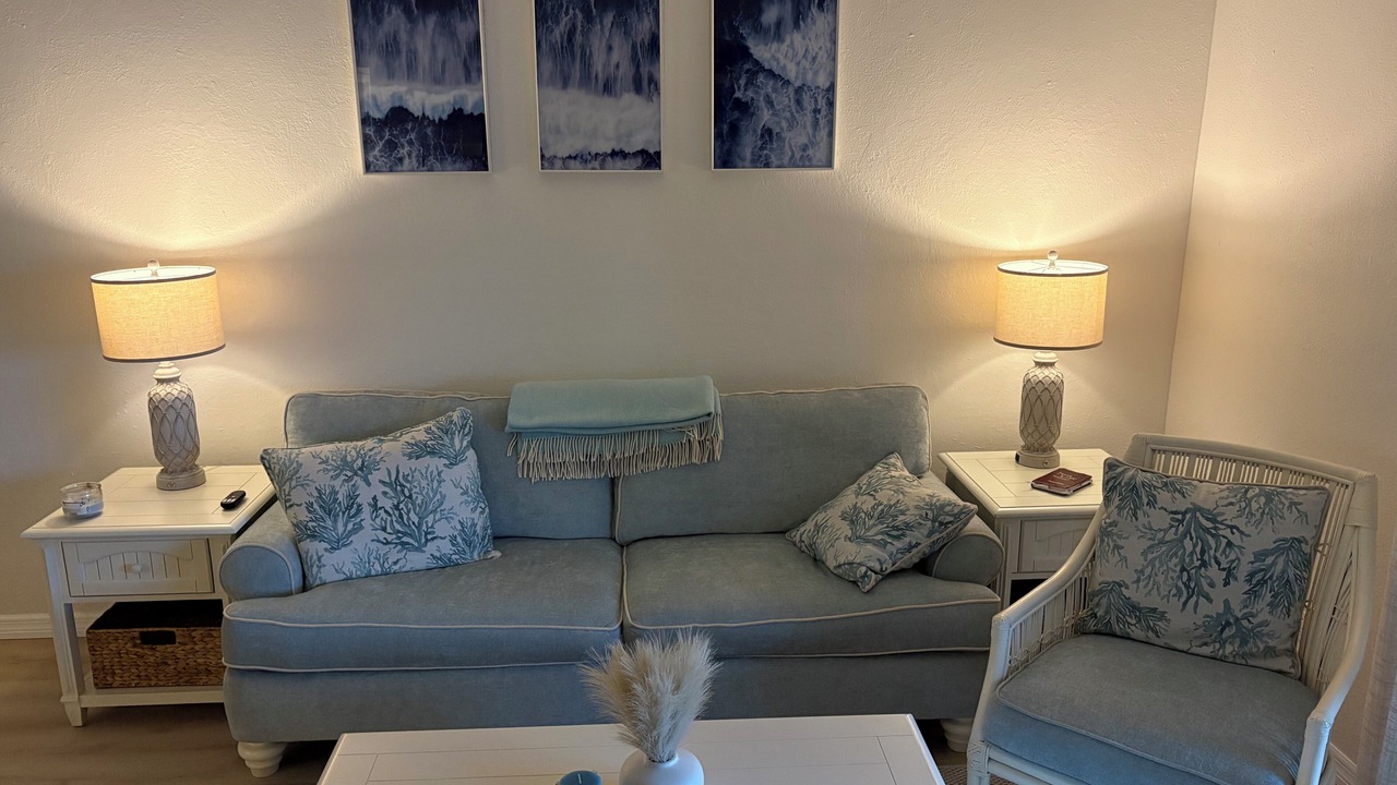 Photo of Livingroom in Englewood