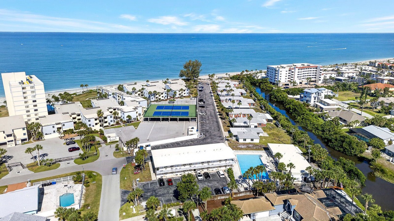 Photo of Outdoor in Golden Beach