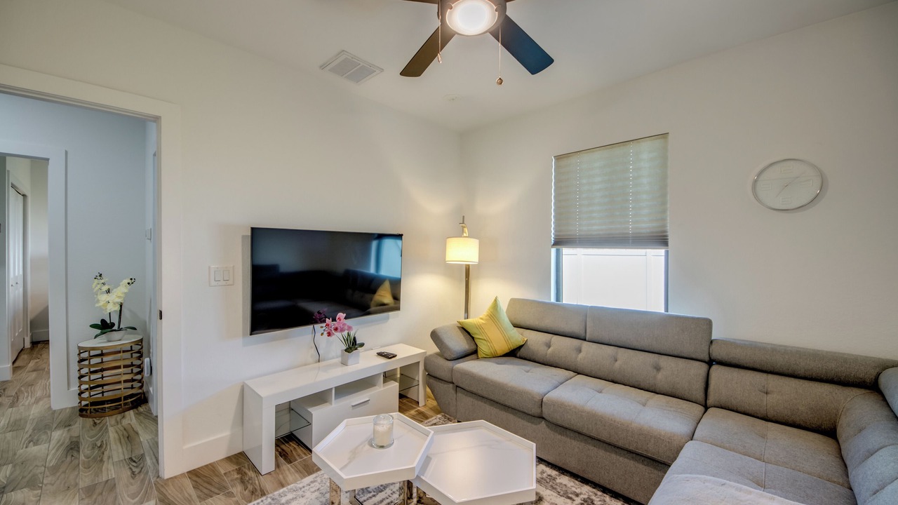 Photo of Livingroom in Mariner