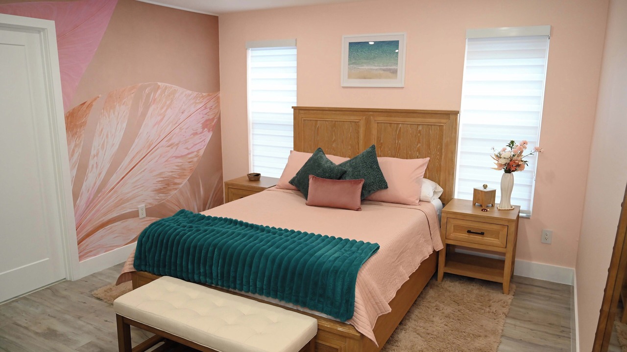Photo of Bedroom in Ludlam
