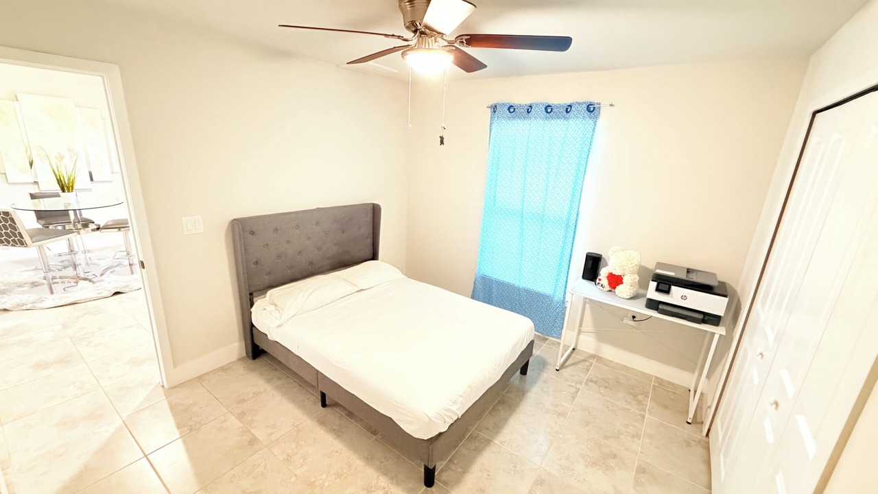 Photo of Bedroom in Joel