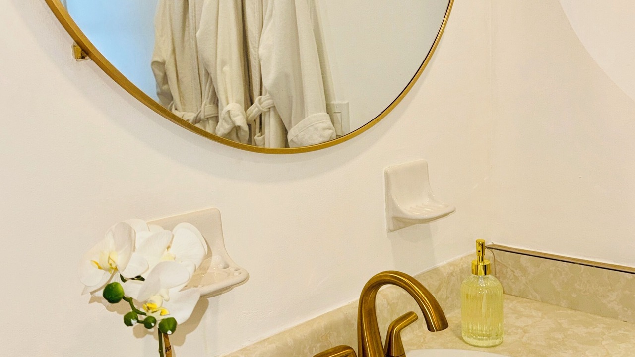 Photo of Bathroom in Bayou Oaks