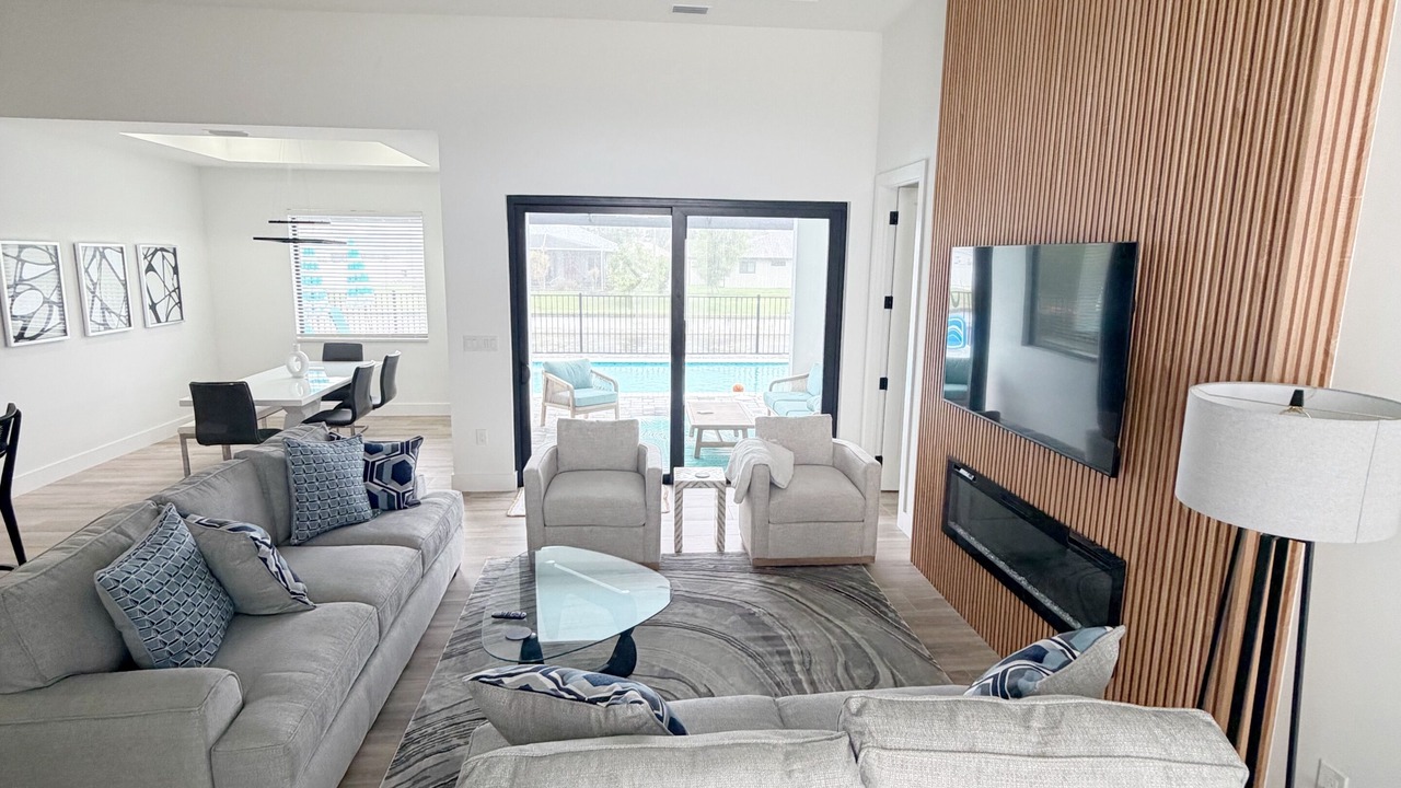 Photo of Livingroom in Trafalgar