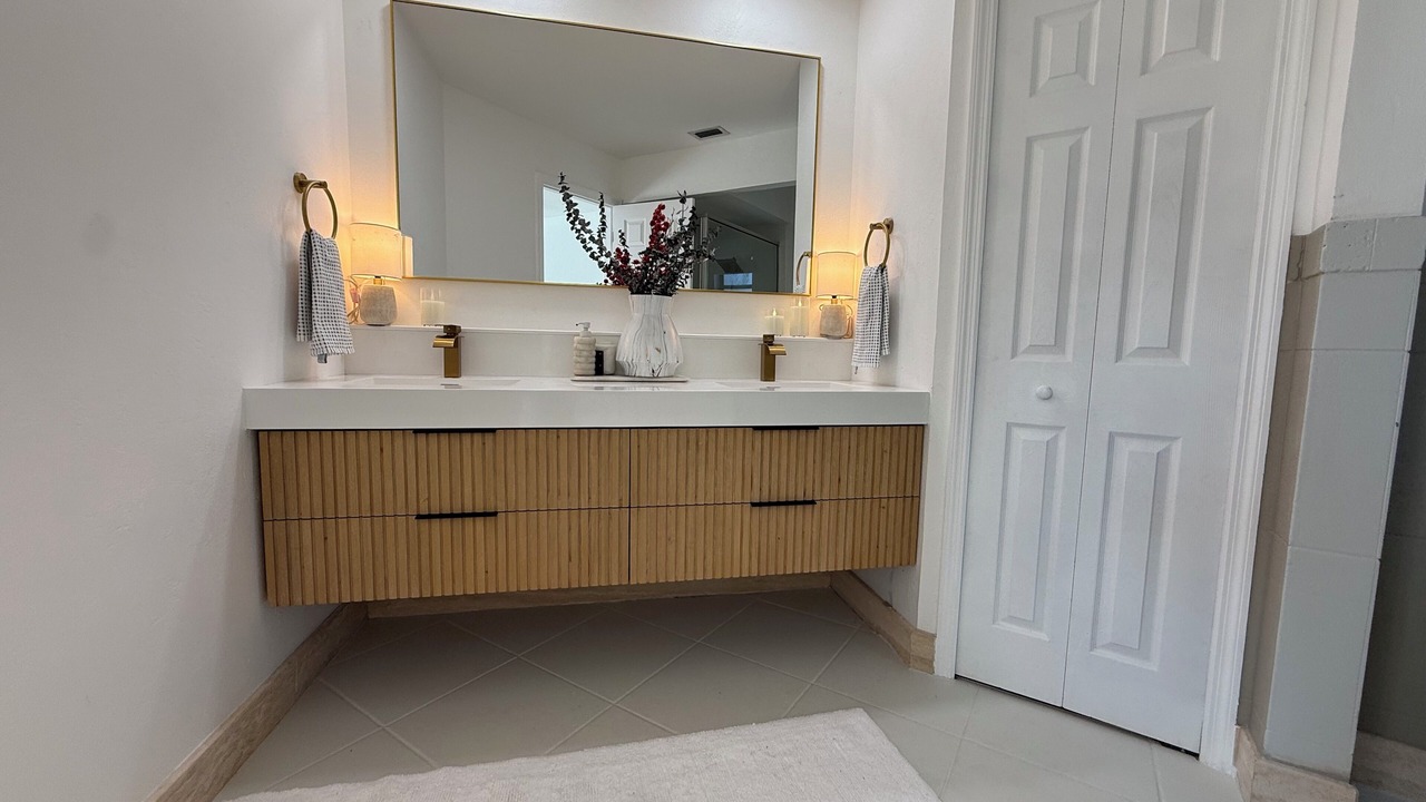 Photo of Bathroom in Bonita Springs