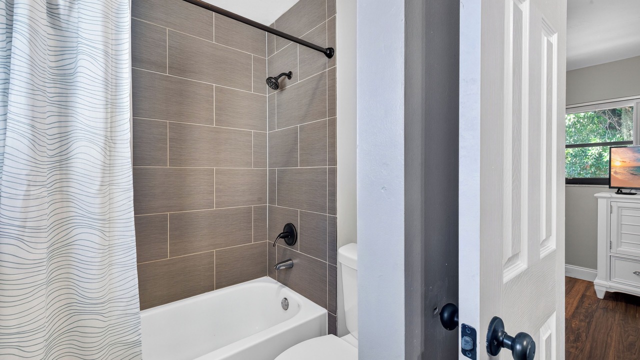 Photo of Bathroom in Biggar
