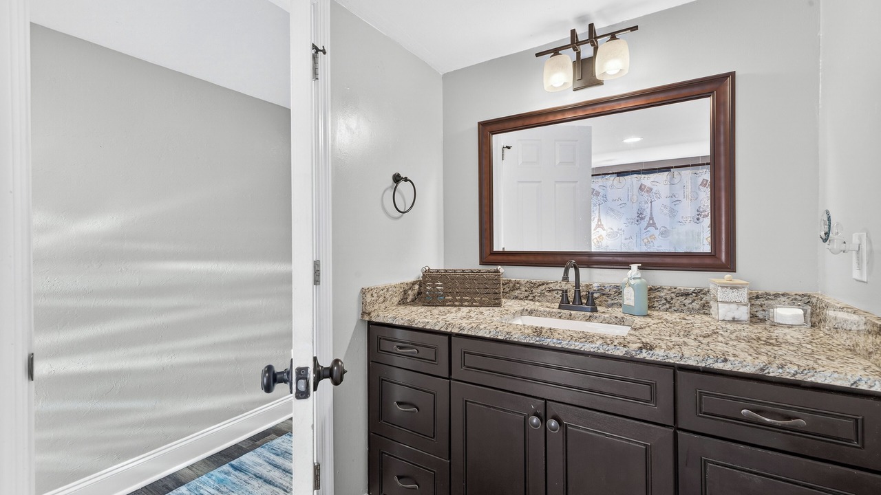 Photo of Bathroom in Biggar