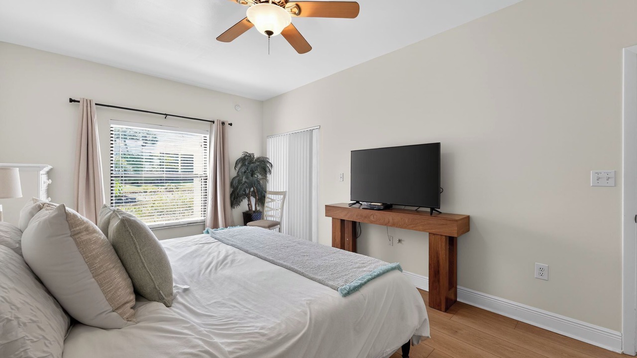 Photo of Bedroom in Central Naples