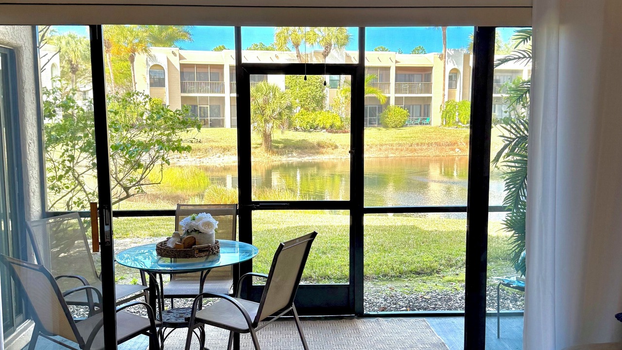 Photo of Livingroom in Central Naples