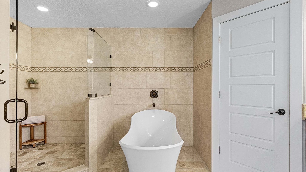 Photo of Bathroom in Yacht Club