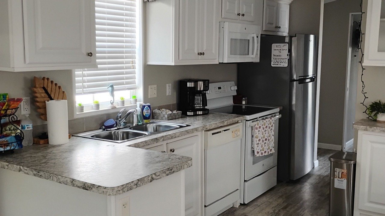 Photo of Kitchen in Bayshore Gardens
