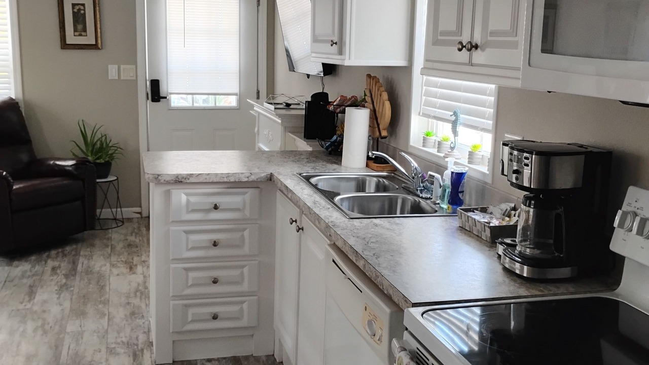 Photo of Kitchen in Bayshore Gardens