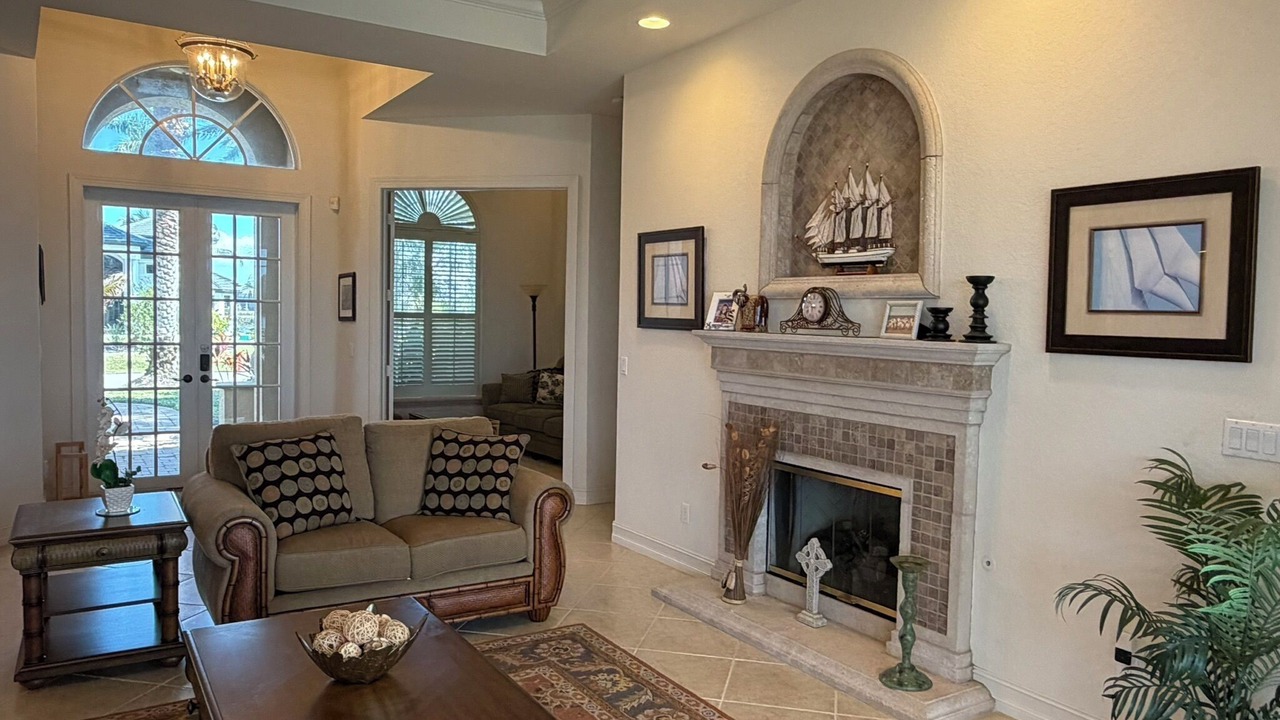 Photo of Livingroom in Burnt Store