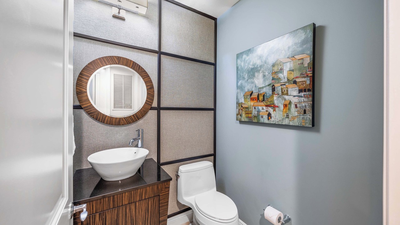 Photo of Bathroom in Royal Harbor