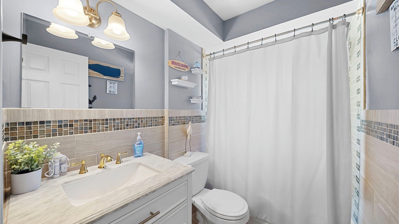 Photo of Bathroom in Palm River Estates
