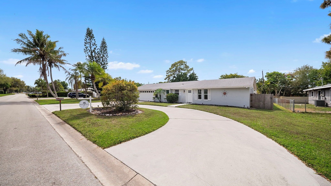 Photo of Outdoor in Palm River Estates