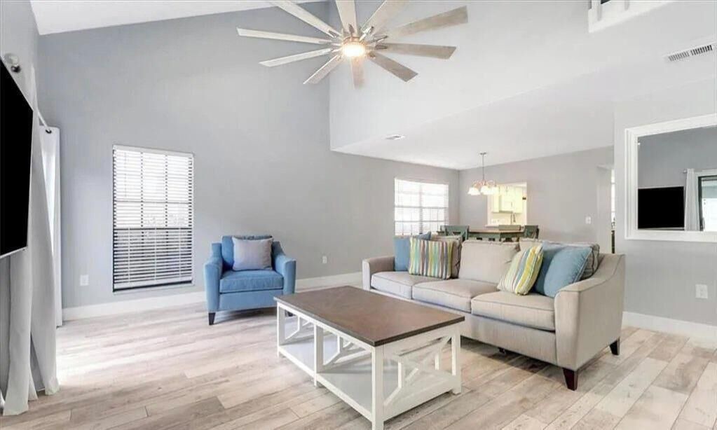 Photo of Livingroom in Pine Ridge