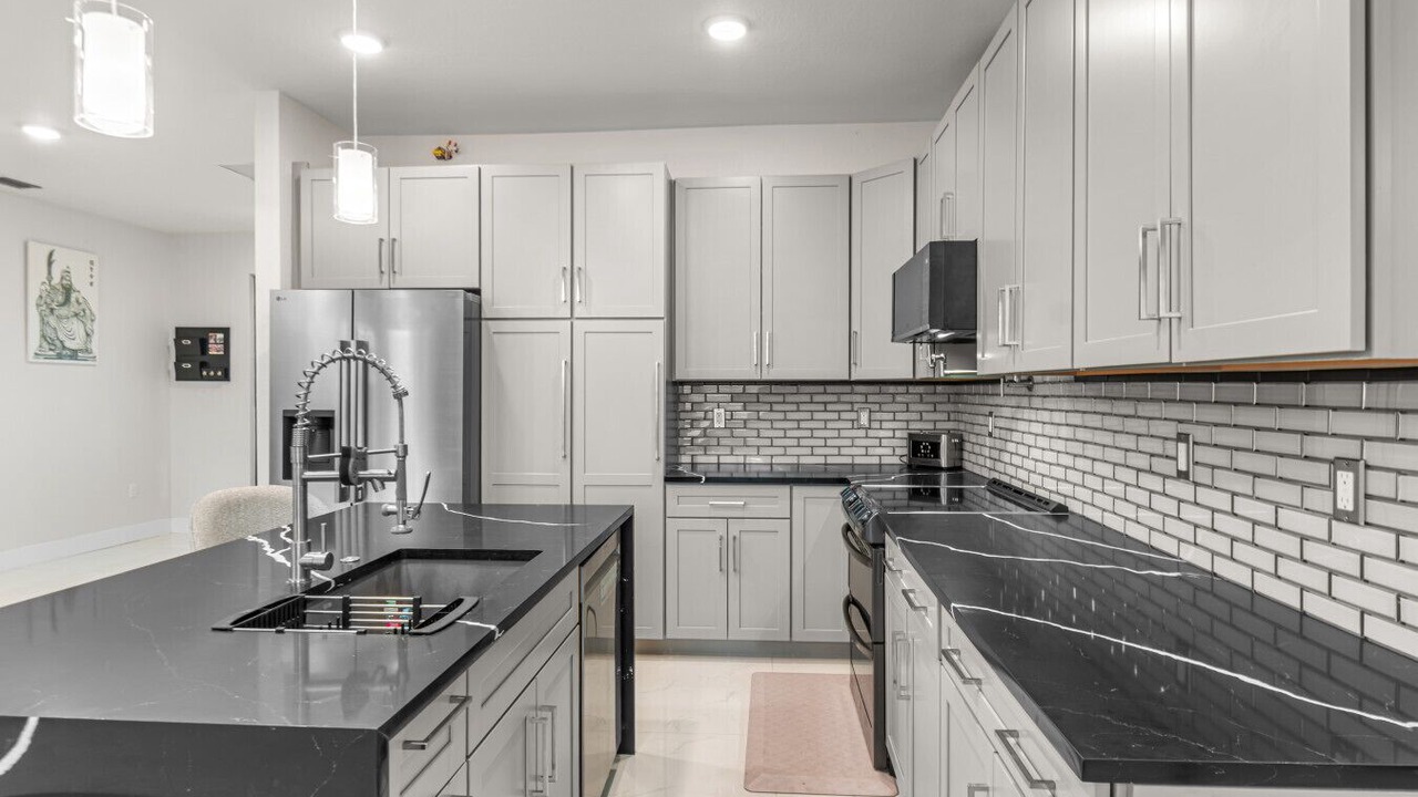 Photo of Kitchen in Eisenhower