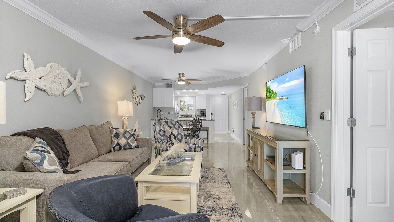 Photo of Bedroom in Mid Island