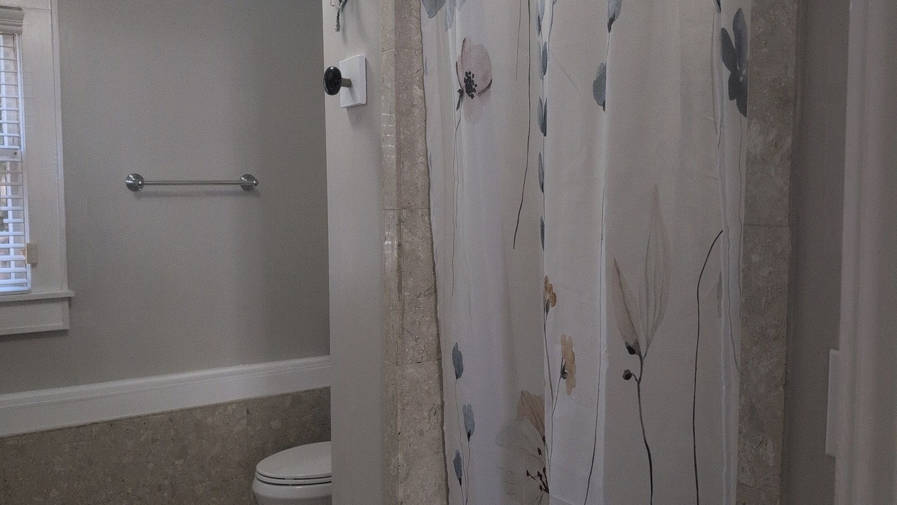Photo of Bathroom in Bartlett Park
