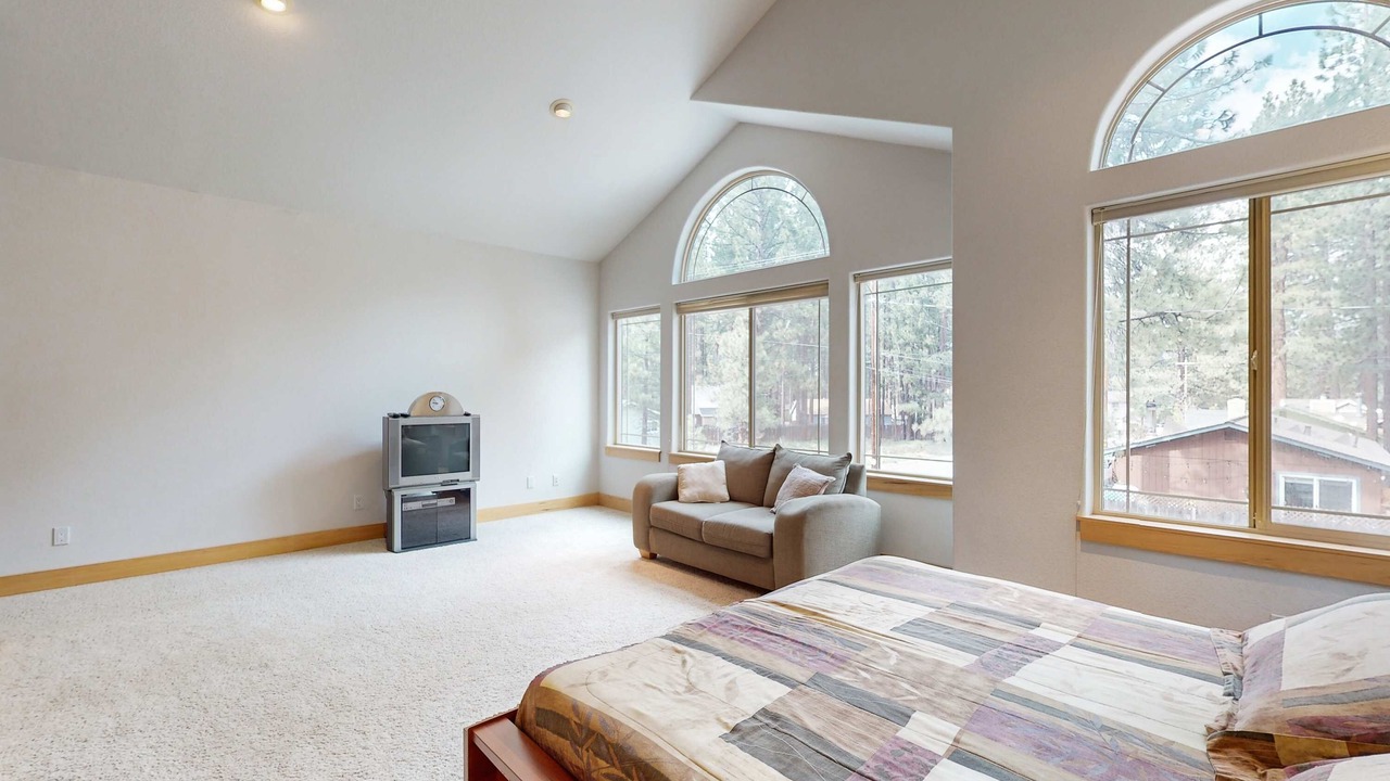 Photo of Bedroom in Sierra Tract