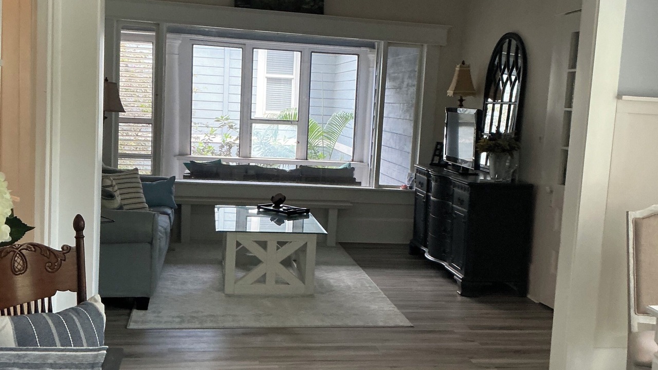 Photo of Livingroom in Rainbow Groves