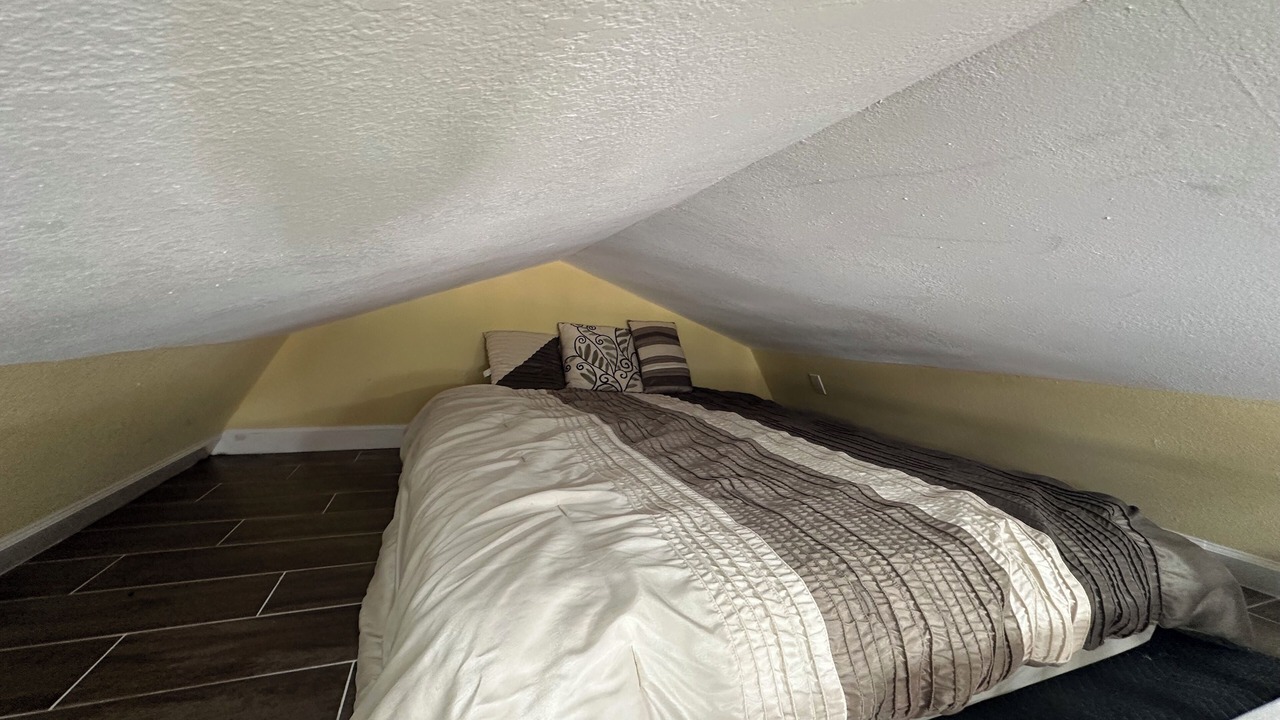 Photo of Bedroom in Saint James City