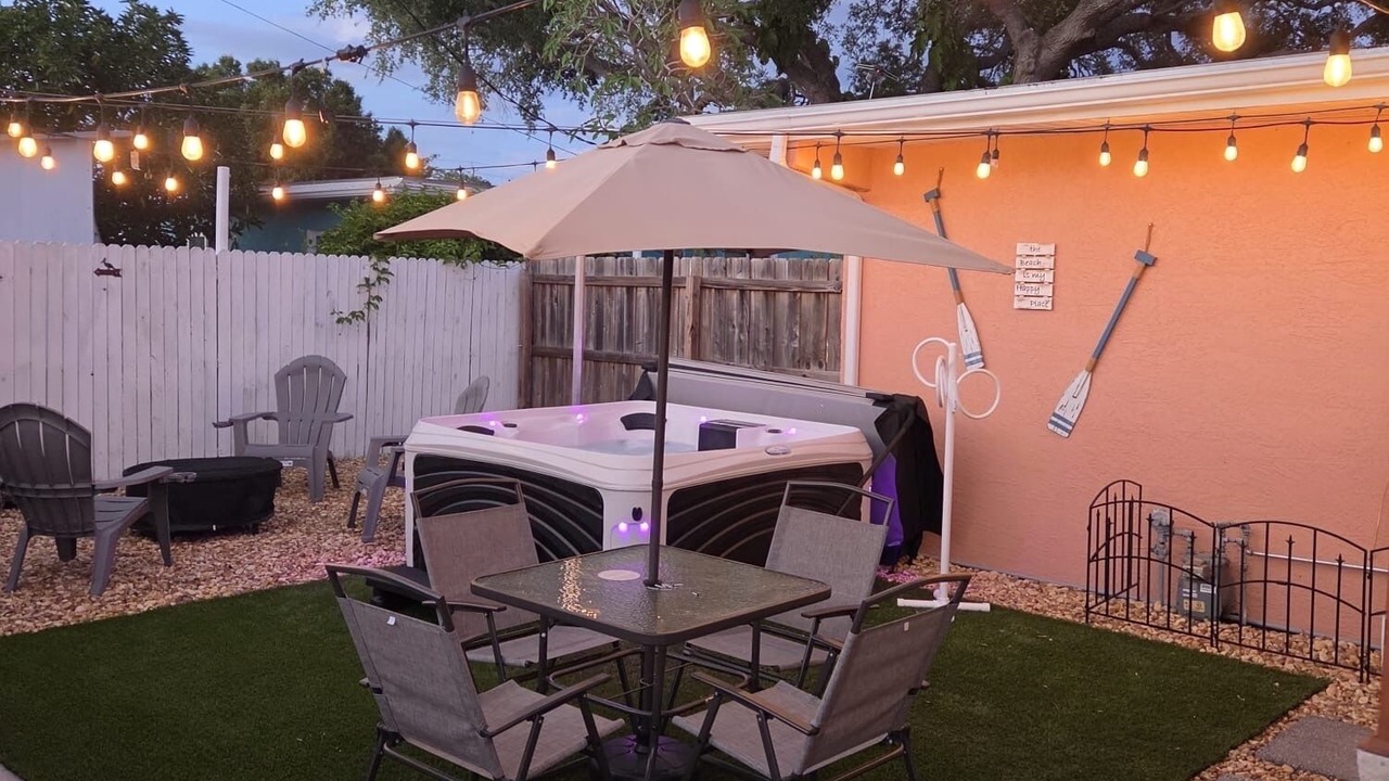 Photo of Outdoor in Bayshore Gardens