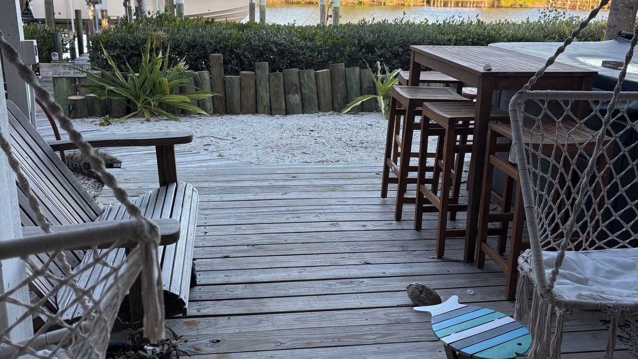 Photo of Others in Palm Island