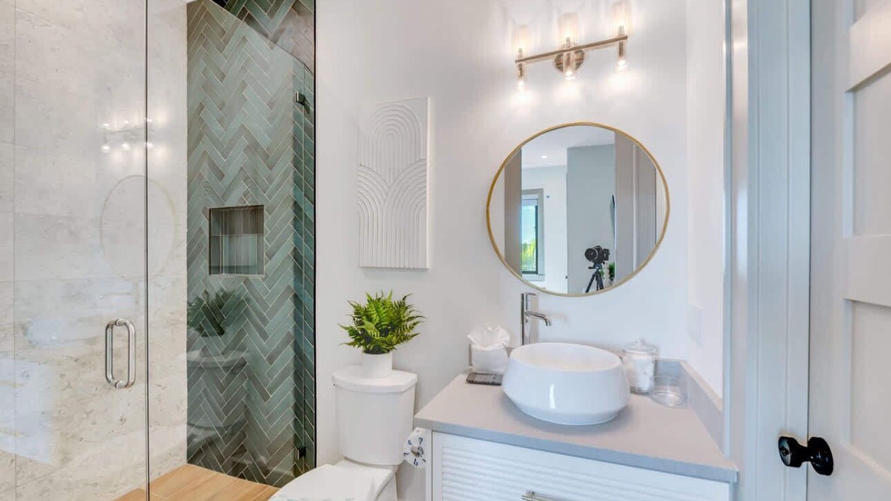 Photo of Bathroom in Bradenton Beach