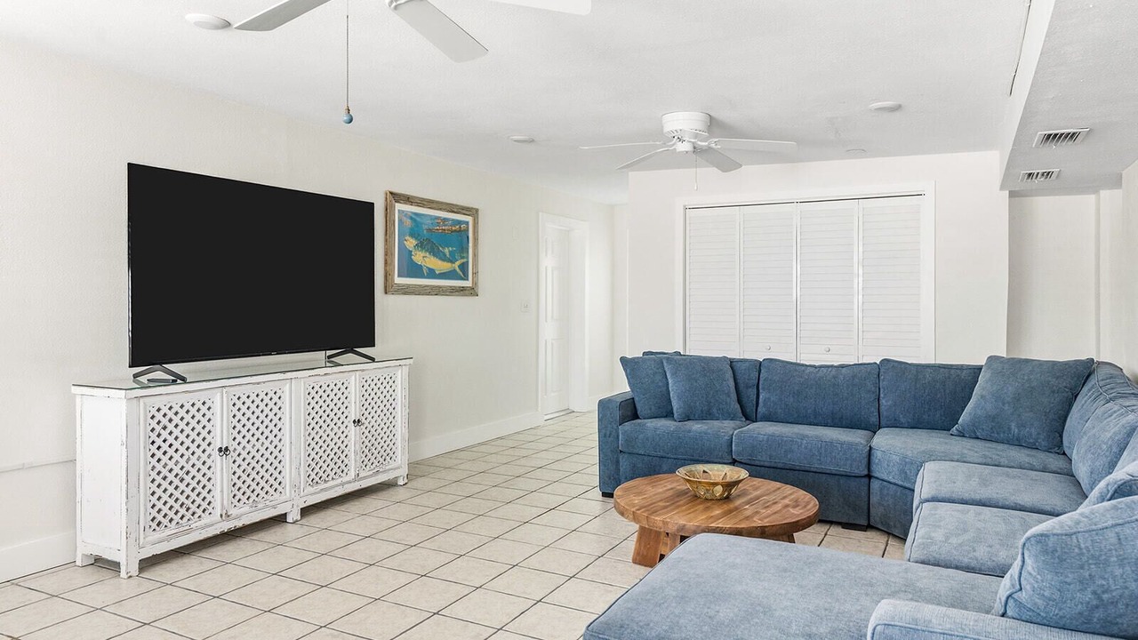 Photo of Livingroom in Englewood South