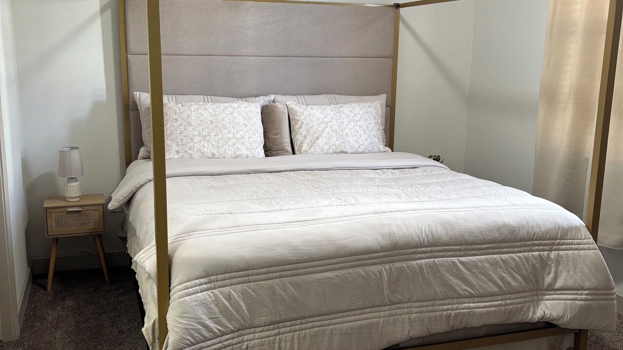 Photo of Bedroom in Miramar