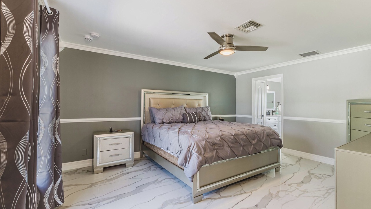 Photo of Bedroom in Diplomat