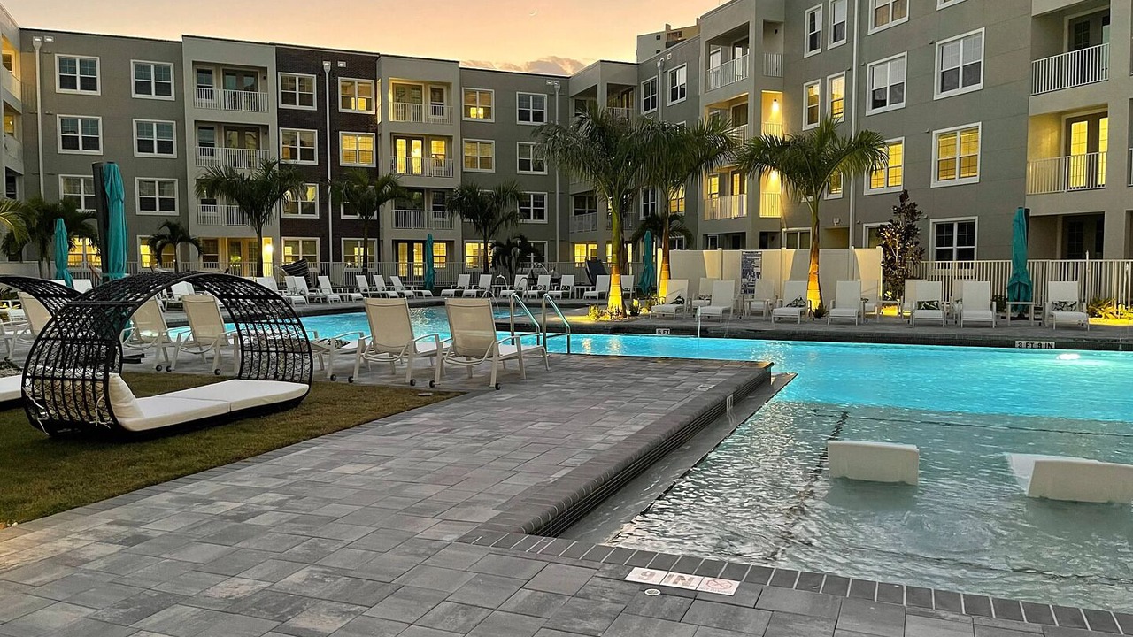 Photo of Outdoor in West 1st Street