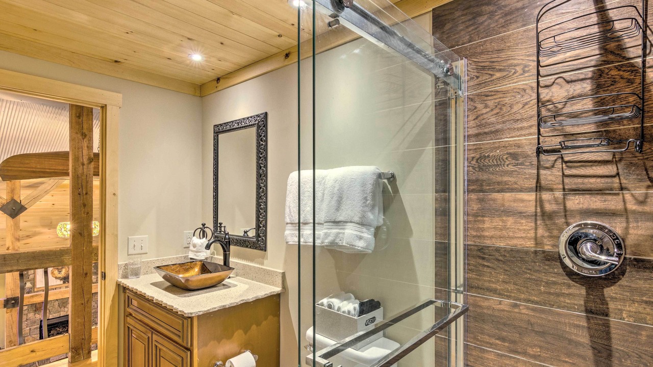 Photo of Bathroom in Skyland