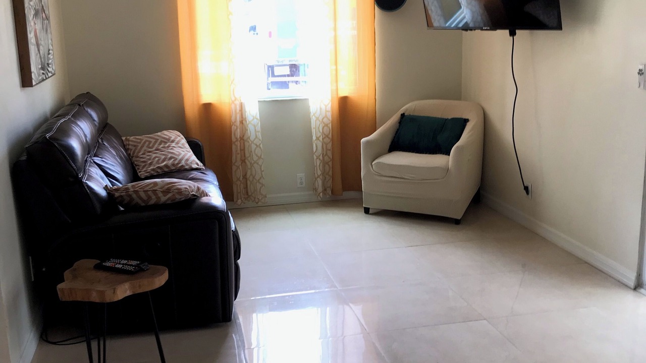 Photo of Livingroom in Greater Pinellas Point