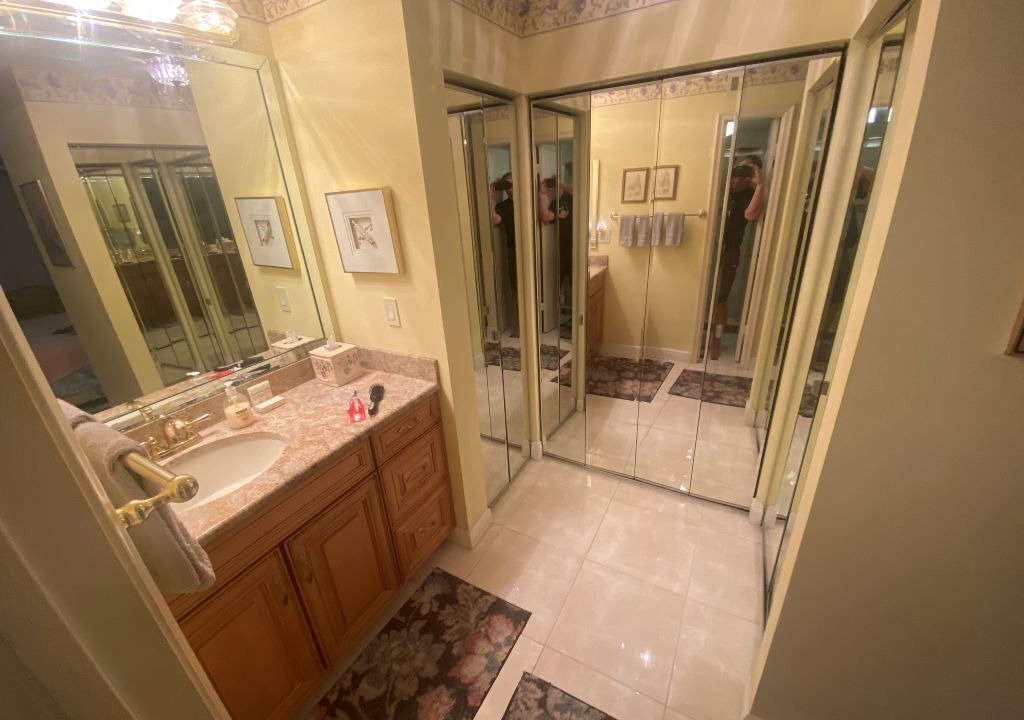 Photo of Bathroom in Bayway Isles