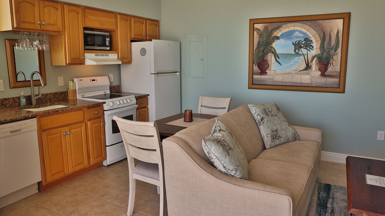 Photo of Livingroom in Mid Island