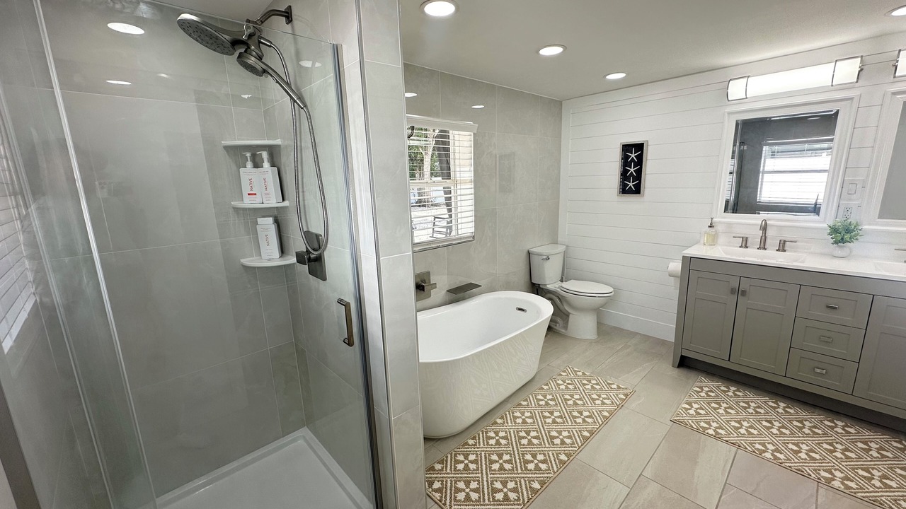 Photo of Bathroom in Arlington Park