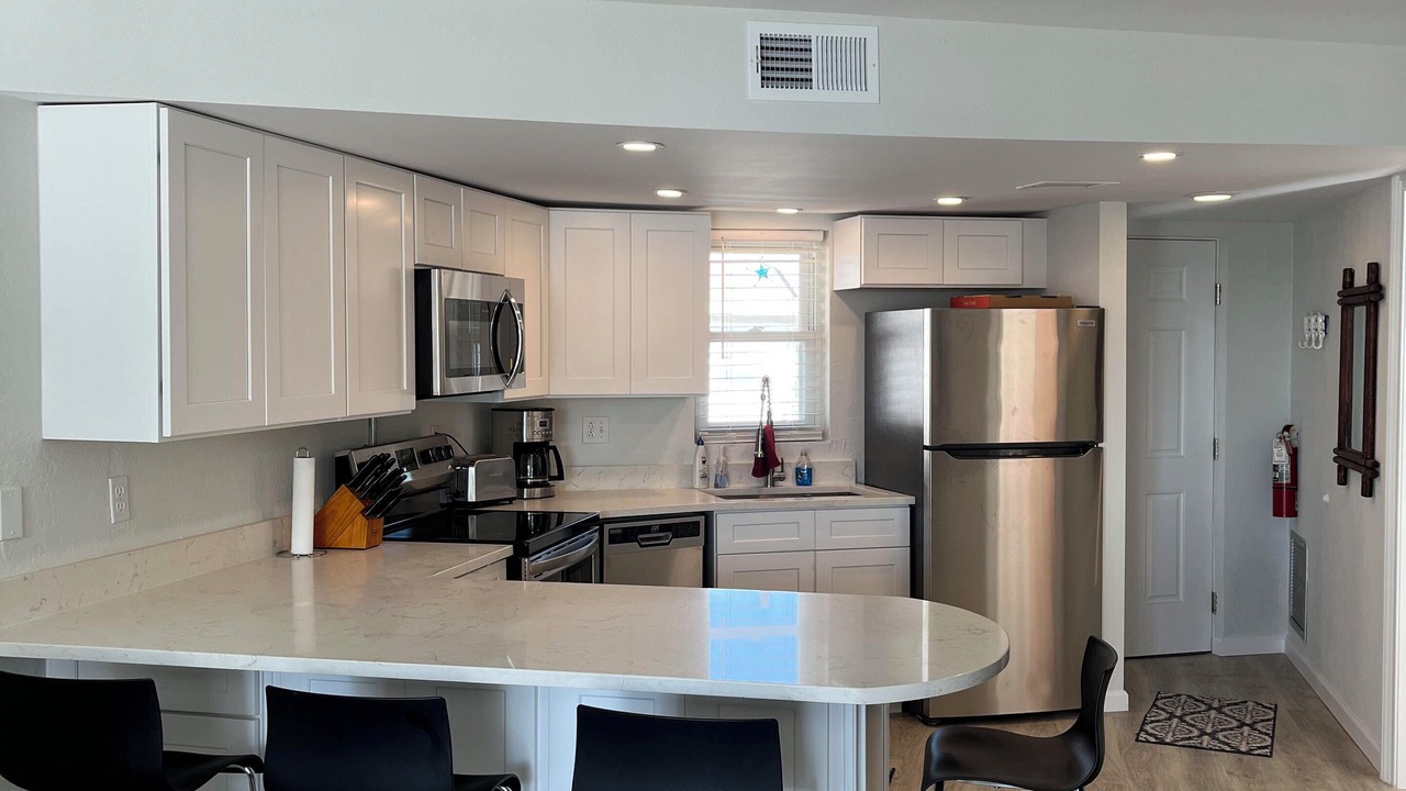 Photo of Kitchen in Mid Island