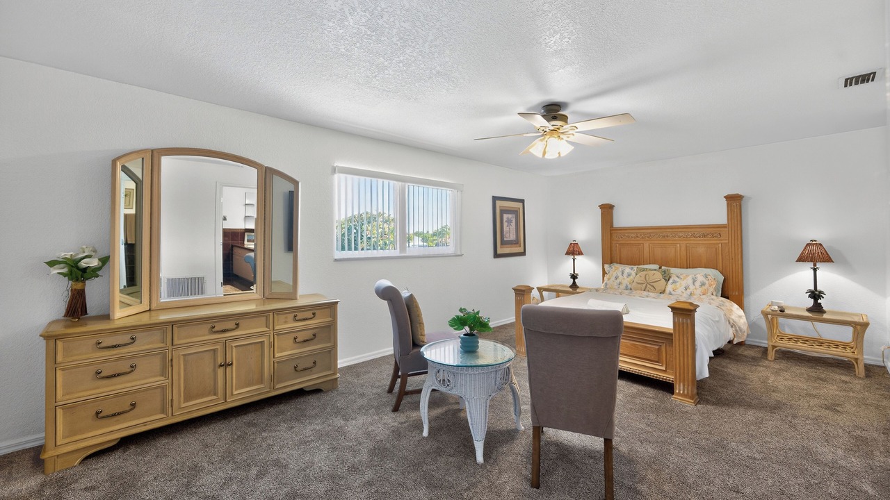 Photo of Bedroom in Charlotte Park