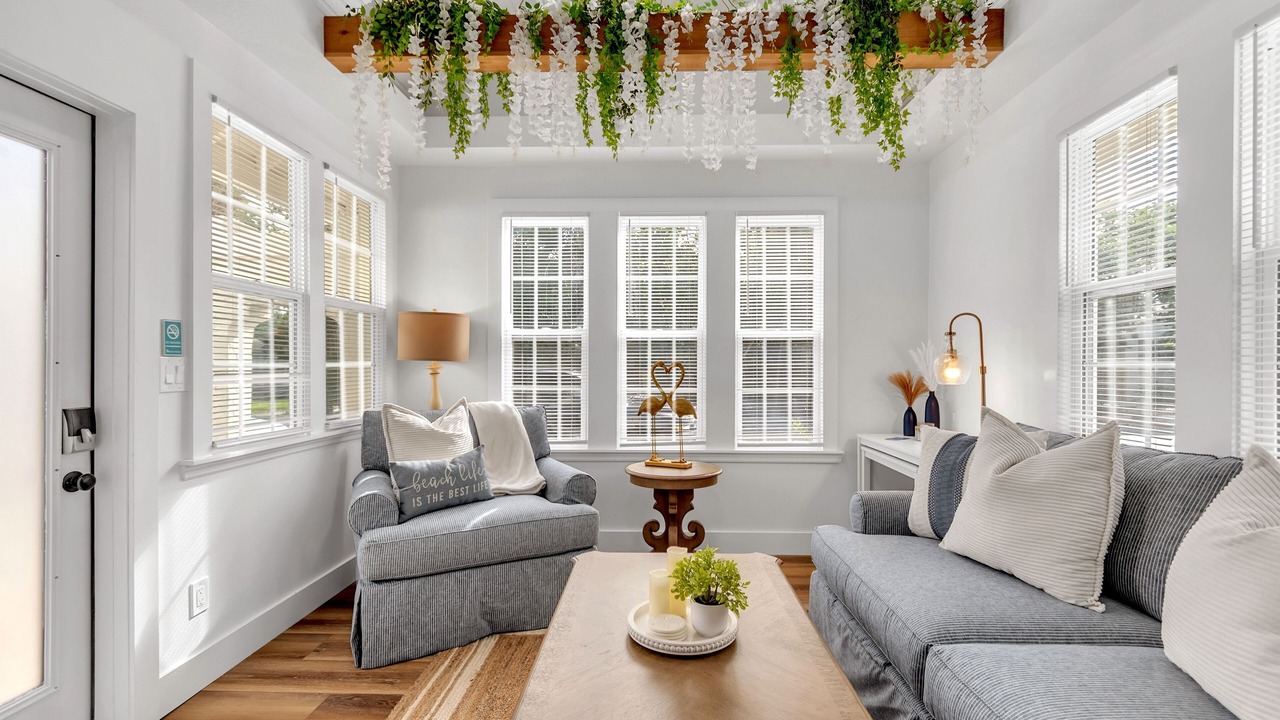 Photo of Livingroom in Pass-a-Grille
