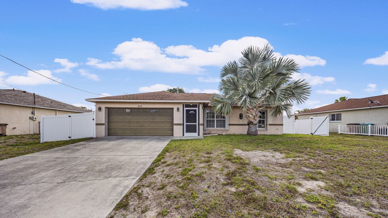 Photo of Outdoor in Pelican