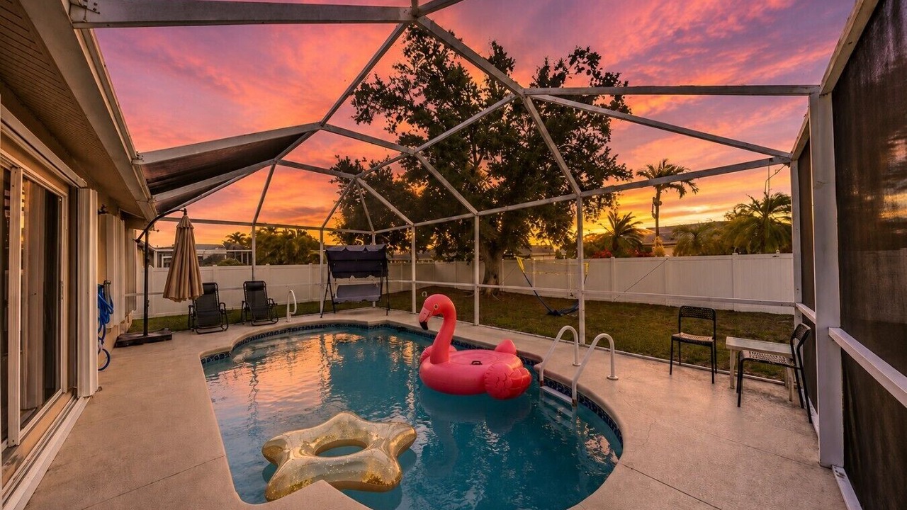 Photo of Outdoor in Pelican