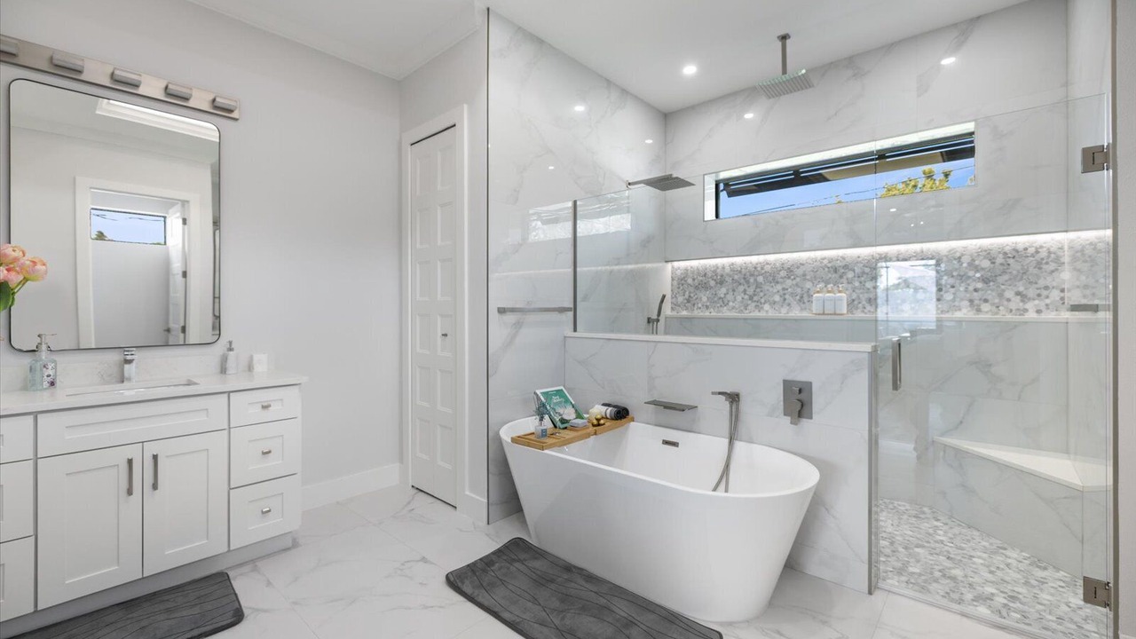 Photo of Bathroom in Laurel