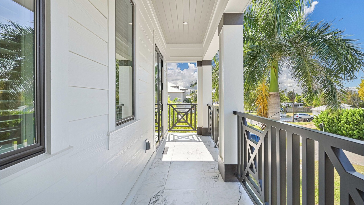 Photo of Patio Balcony in Bonita Shores