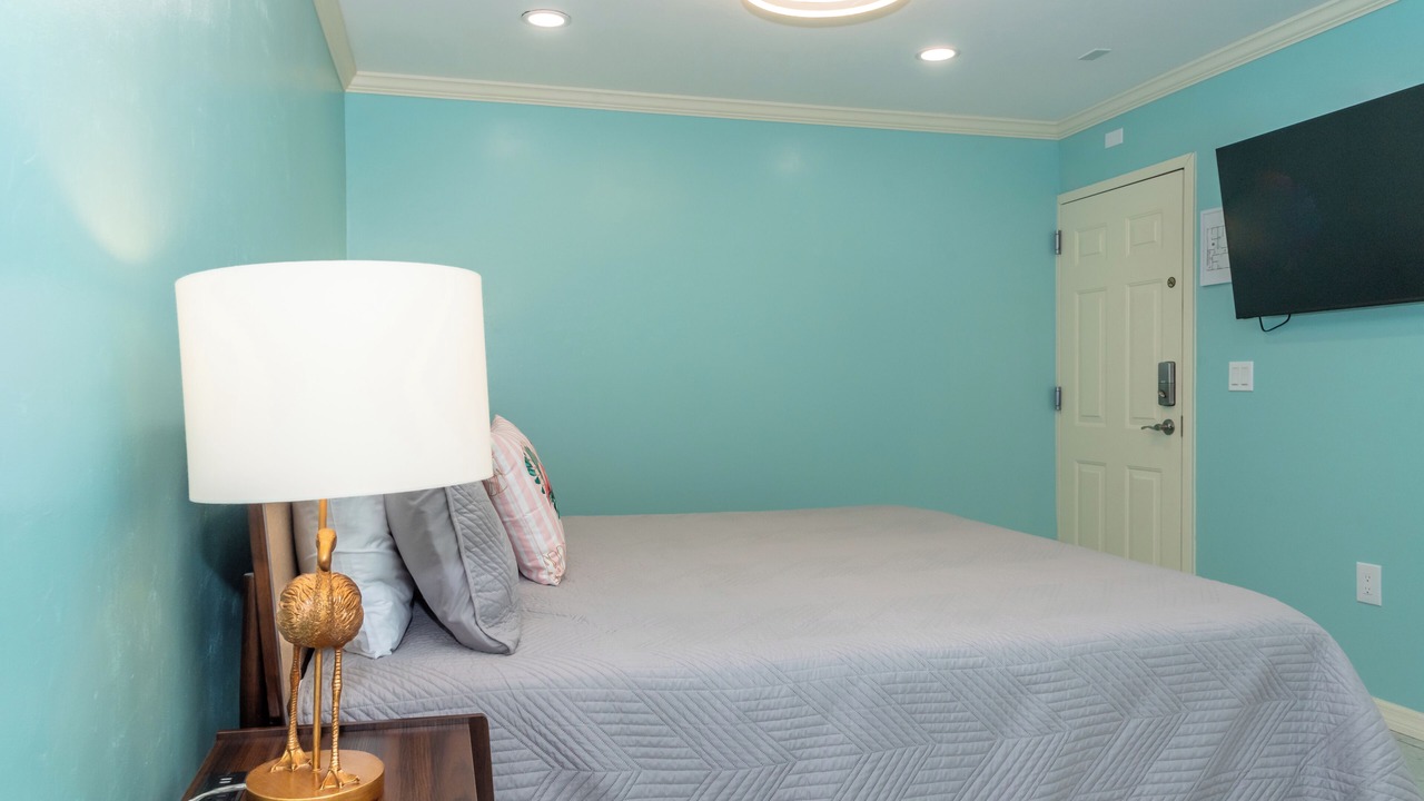 Photo of Bedroom in Mid Island