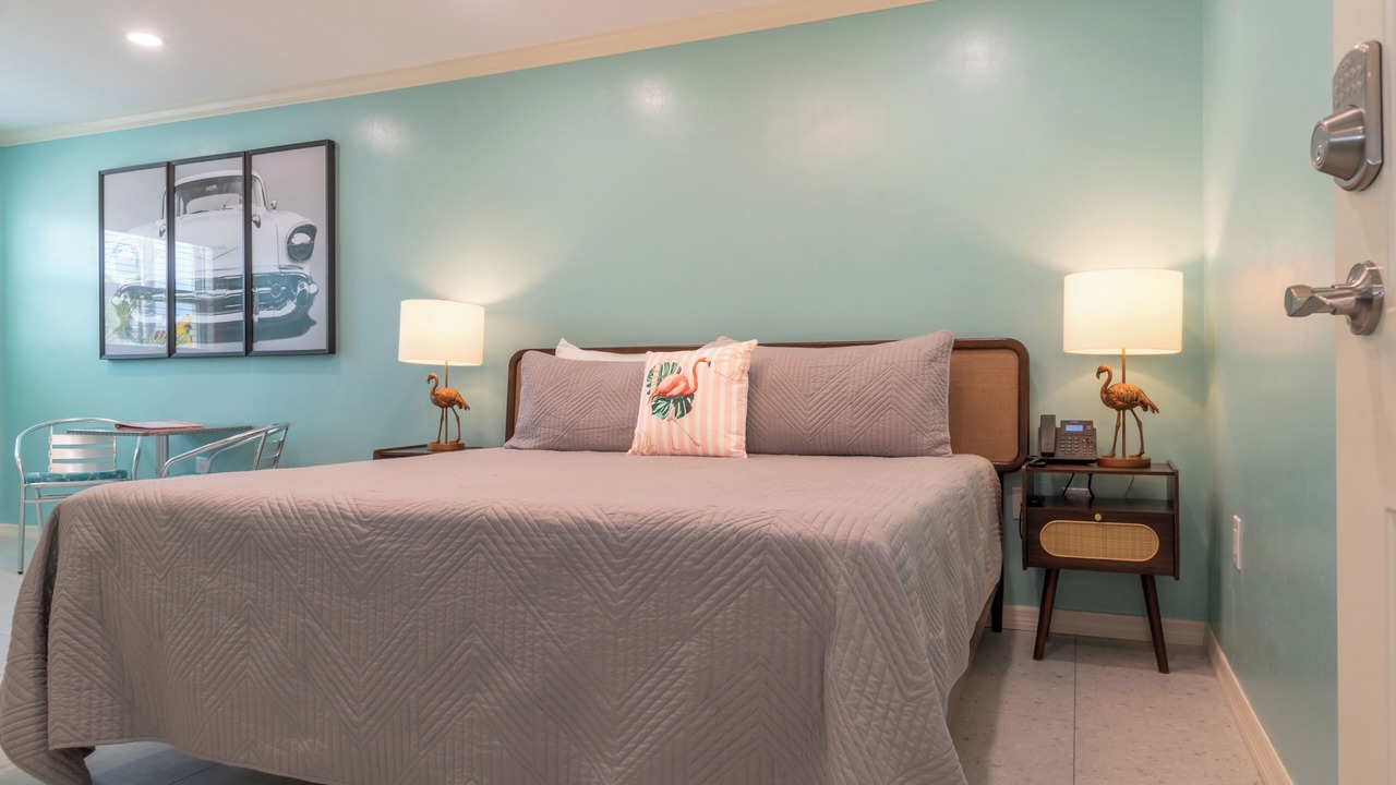 Photo of Bedroom in Mid Island