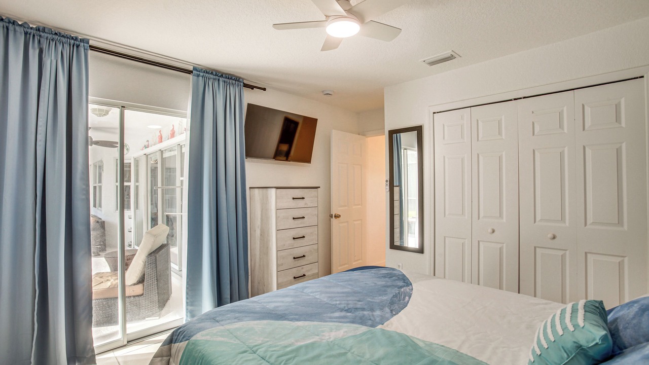 Photo of Bedroom in Gulf Cove